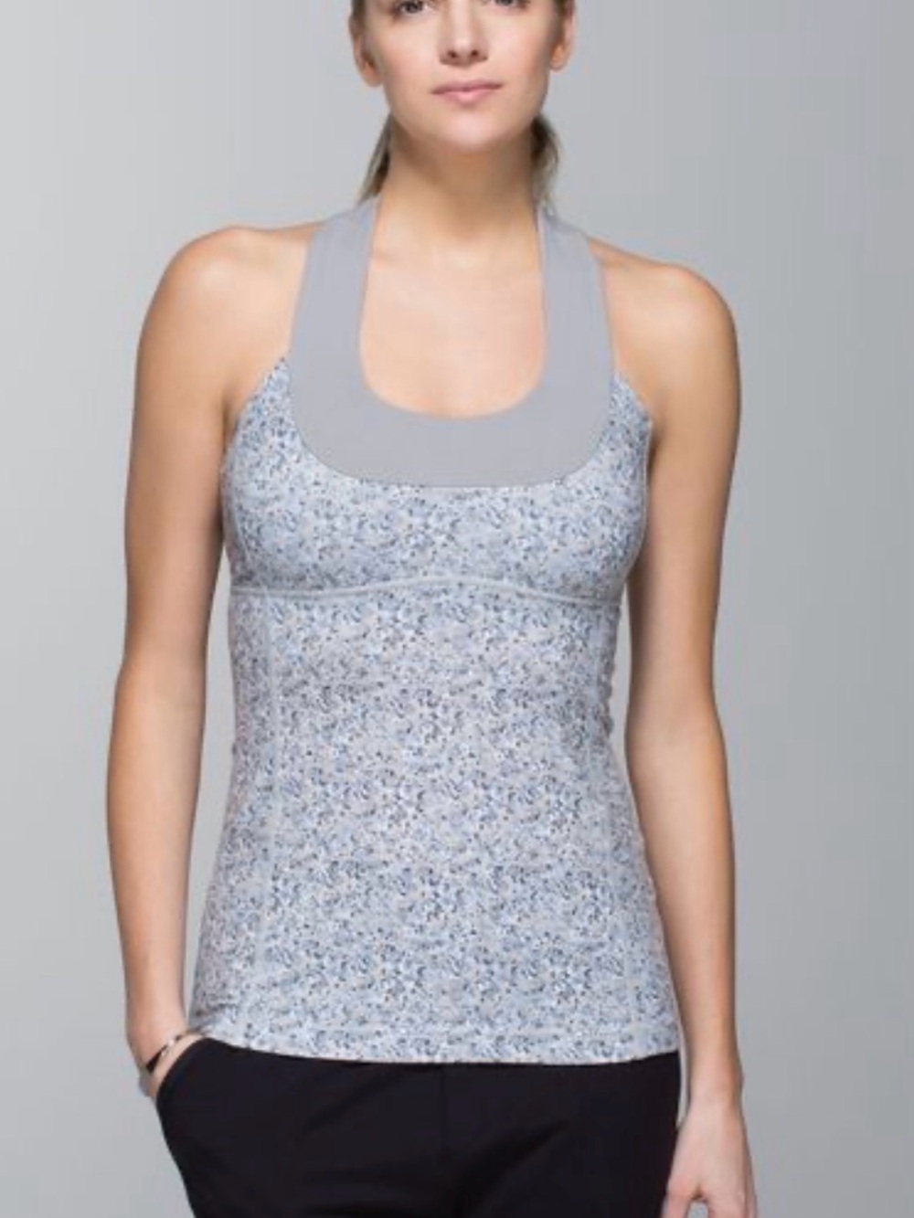 Lululemon Scoop Neck Tank in Petite Fleur Silver Spoon / Ambient Grey.